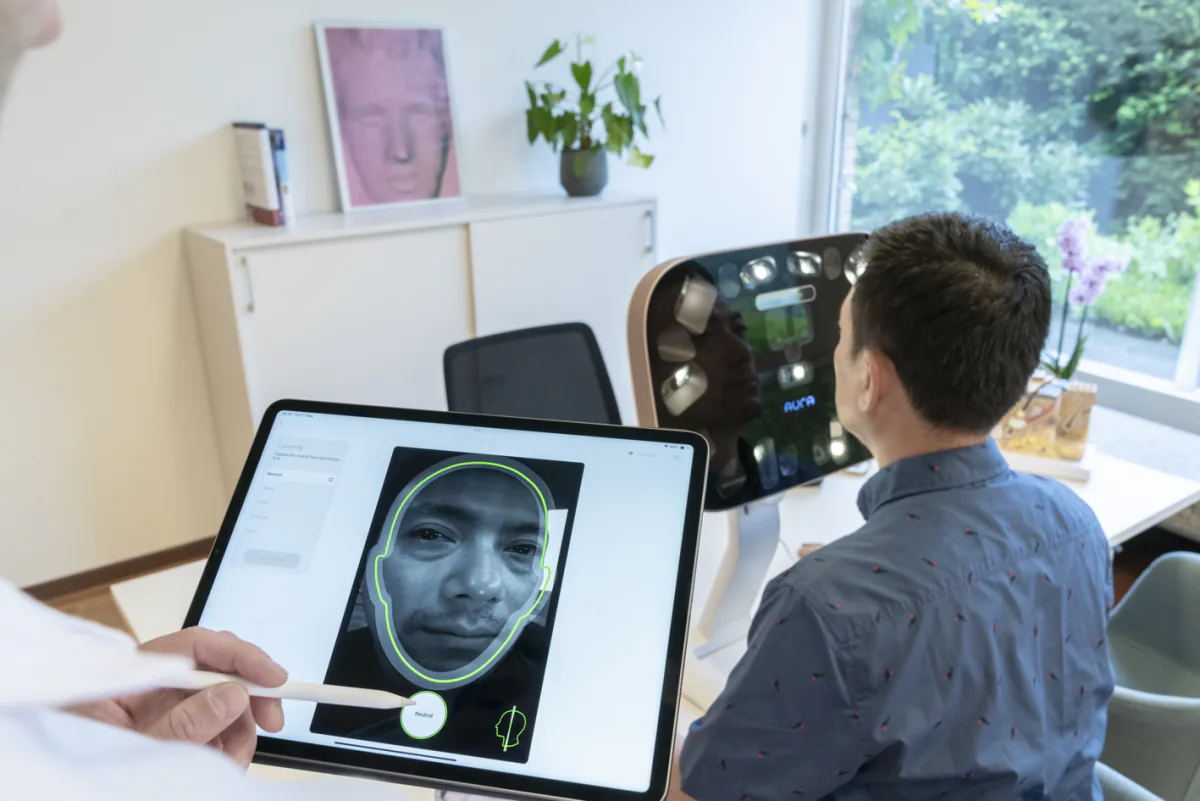 Dispositivo Aura de diagnóstico facial y gemelo digital de la piel